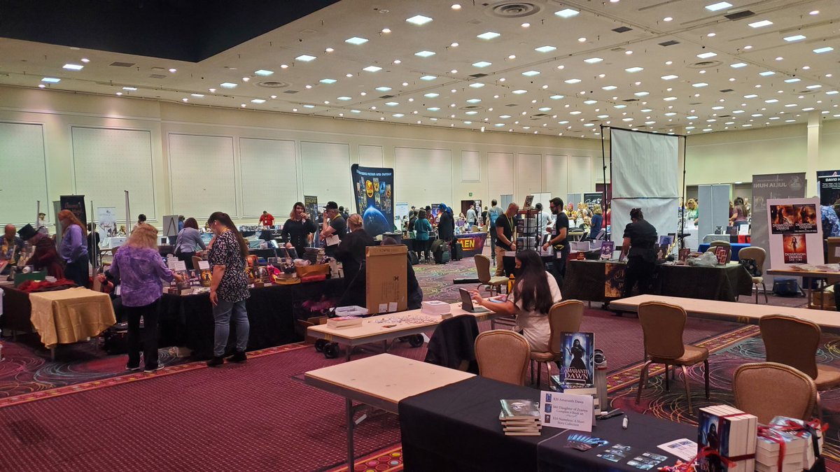MorganJMuir's tweet photo. Check it out! Free to enter Authir signing at Bally's in Las Vegas! 100s of your favorite authors! Today only! https://t.co/2W1HvRyvp7
