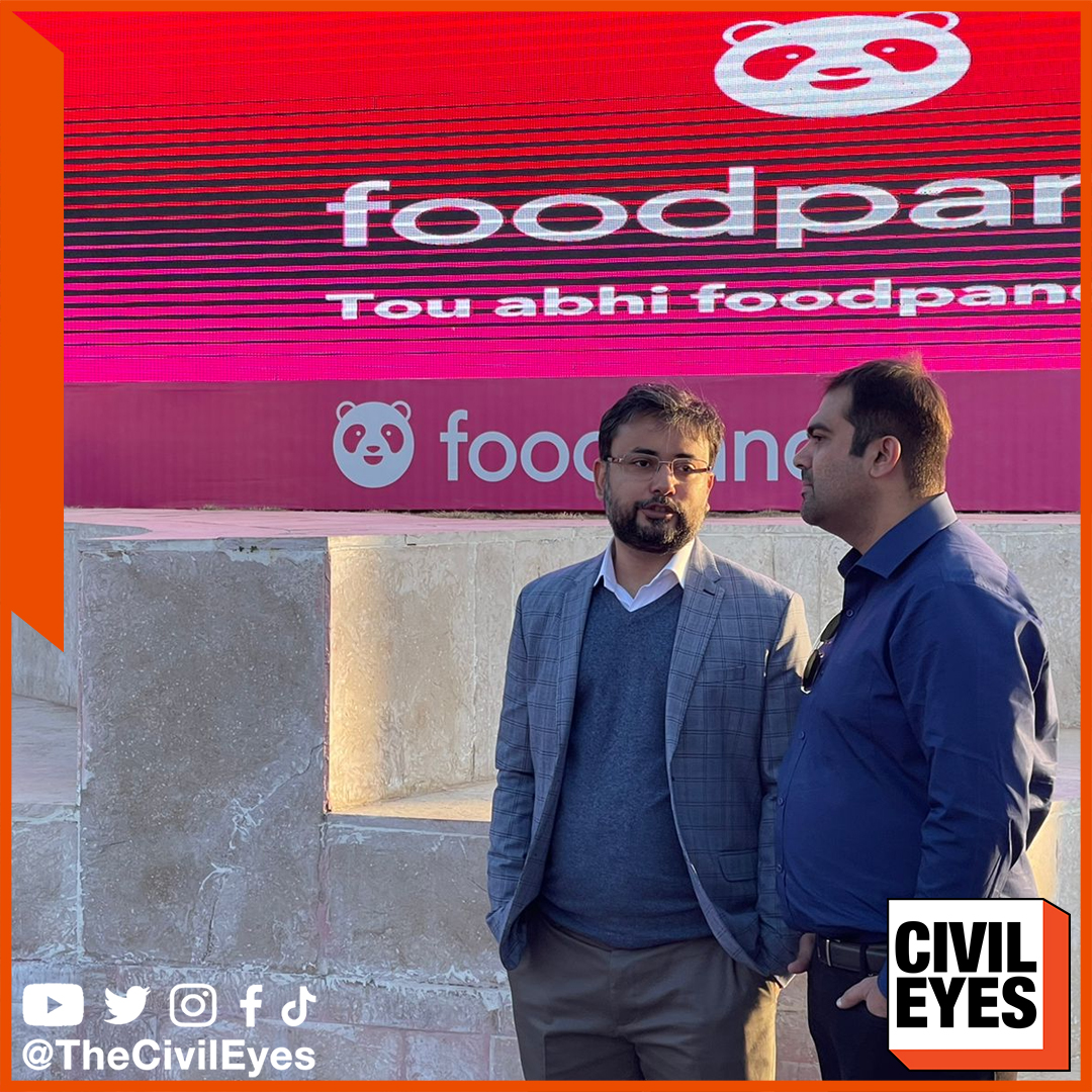 TheCivilEyes's tweet photo. Pakistan’s first locally made food delivery drone by #WootTech makes its debut in #Islamabad. DC Islamabad #HamzaShafqaat personally supported the cause in making the service functional. #theCivileyes @hamzashafqaat @dcislamabad @raheelpasha @woot_tech https://t.co/0w8IsKSHCp
