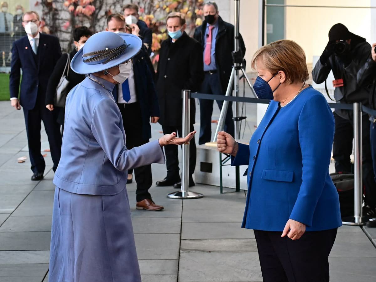 Merkel Loses Schleswig-Holstein To Danish Queen In Botched Game Of ‘Rock, Paper, Scissors’