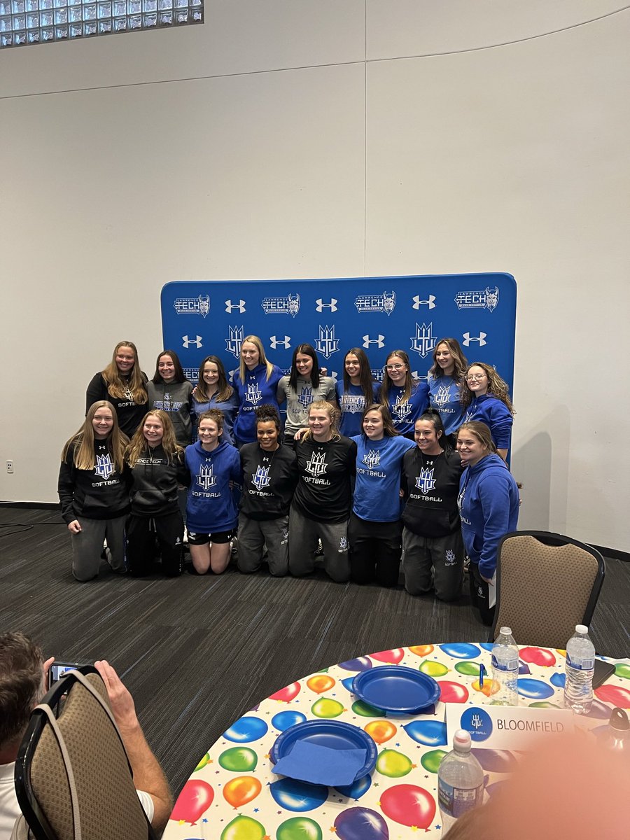 Alyssa Bloomfield (@abloomfield_95) on Twitter photo It’s official!! 4 more years to play the sport I love surrounded by all these great people! Thank you coach for making the day so truly special!! Can’t wait for the fall, Go Blue Devils! <a href="/LTUSOFTBALL/">LTU Softball</a> It’s official!! 4 more years to play the sport I love surrounded by all these great people! Thank you coach for making the day so truly special!! Can’t wait for the fall, Go Blue Devils! <a href="/LTUSOFTBALL/">LTU Softball</a>