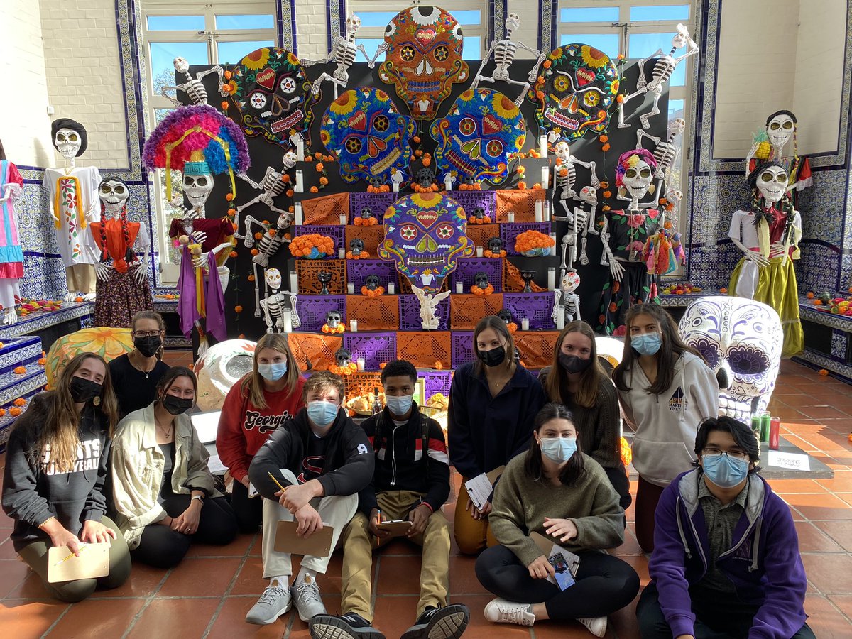 saintslanguages's tweet photo. AP Spanish Students explored la mexicanidad, Oaxaca and el Dia de muertos, making connections to the AP curricular theme of "Identidades" @MexCultureDC @SSSASsaints https://t.co/Czeh4W1KwI