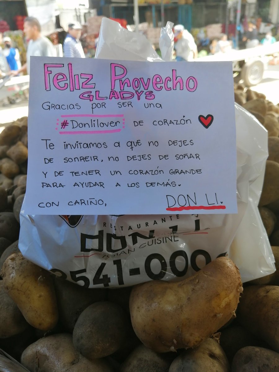 GladysArdon's tweet photo. No estoy llorando solo se me metió algo en los ojos.

Gracias por hacerme el día @DonLiSv y @NOWappsv son lo máximo.

Lo trajeron hasta mi puesto. 🥺🥺

Provecho a todos. 🤤 https://t.co/0dXWIFOdGR
