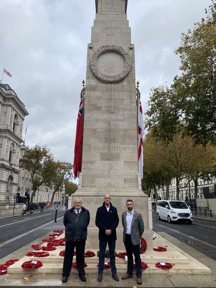 AnnaGearyTV's tweet image. LGBT+ veterans will march for the first time at the Remembrance Sunday service at the Cenotaph.
Tonight on @itvlondon my report with Patrick, Roly &amp;amp; Tony from @fightingwpride 
They reflect on life before &amp;amp; after the LGBT military ban was lifted (12 January 2000) 📺