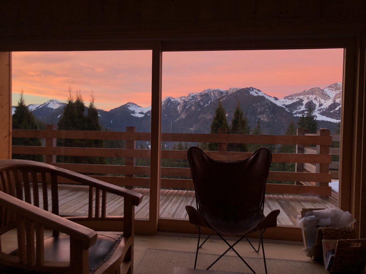 La montagne est un moyen de vous échapper. Contactez nous 😊 #lovemorzine #immobilier #vuededingue #waouh