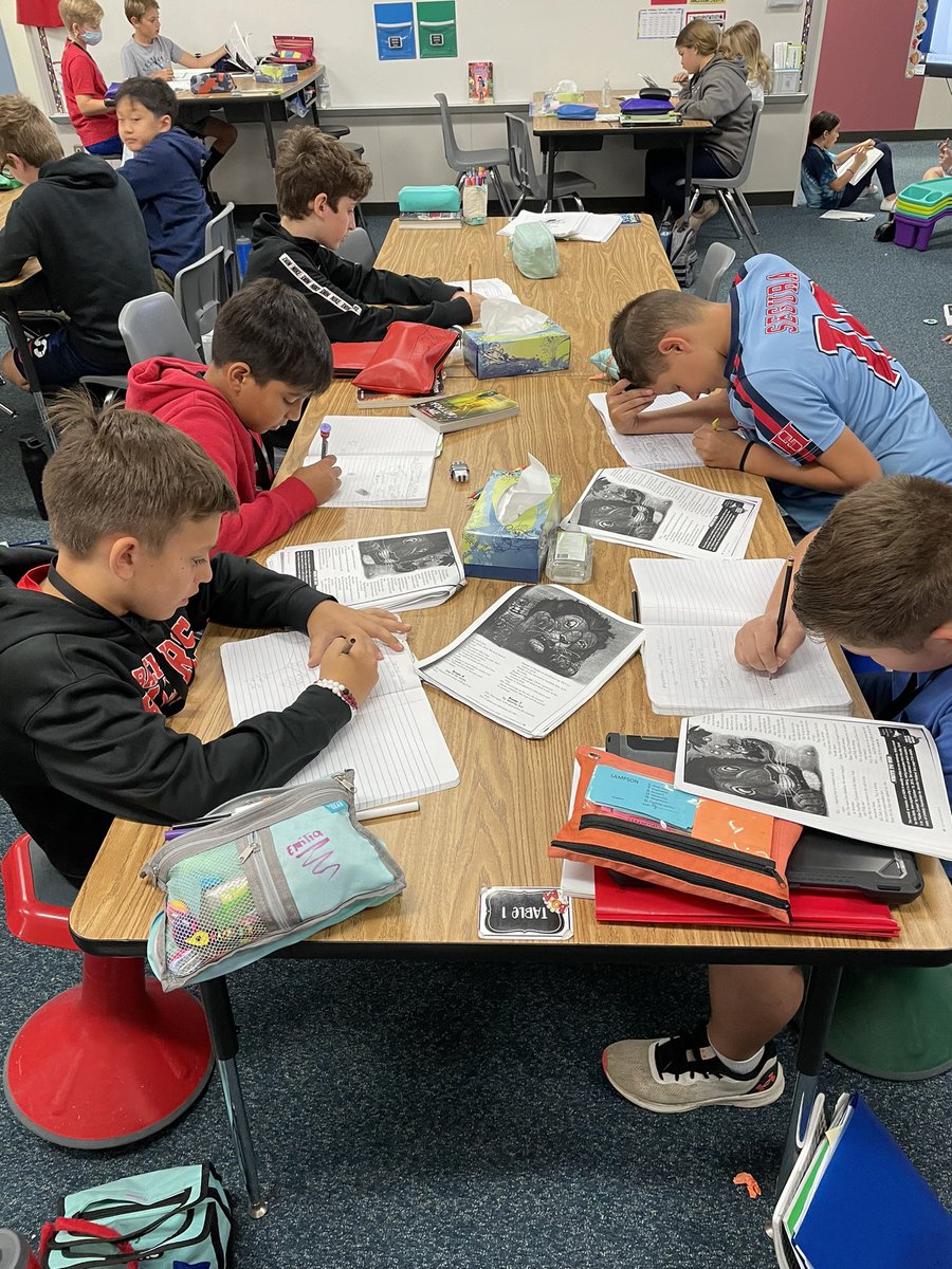 MrsLGarza7's tweet photo. I love listening to my students as they determine character traits of a character &amp; using text evidence to back it up. @5thgradesampson https://t.co/fXQADWVc3c