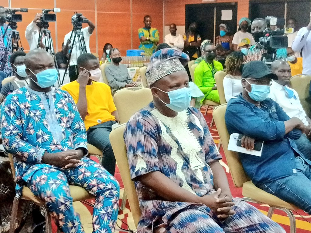 Bénin Royal Hôtel accueille ce vendredi 12 Novembre 2021 la Soirée de distinction des lauréats de la 2ème édition du Concours Artistes Pro PME organisé par l'Agence Nationale des Petites et Moyennes Entreprises (ANPME ) pour la promotion des produits/Services des PME béninoises.