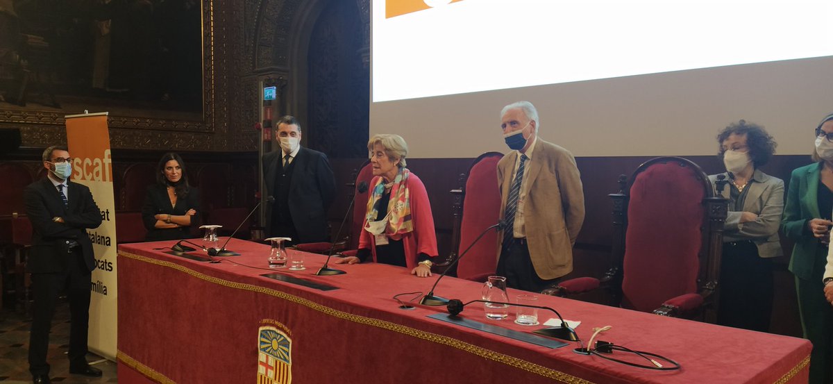 SCAF_cat's tweet photo. La presidenta Mercè Mira tanca la #JornadaSCAF 2021 https://t.co/wpvoXt57wH