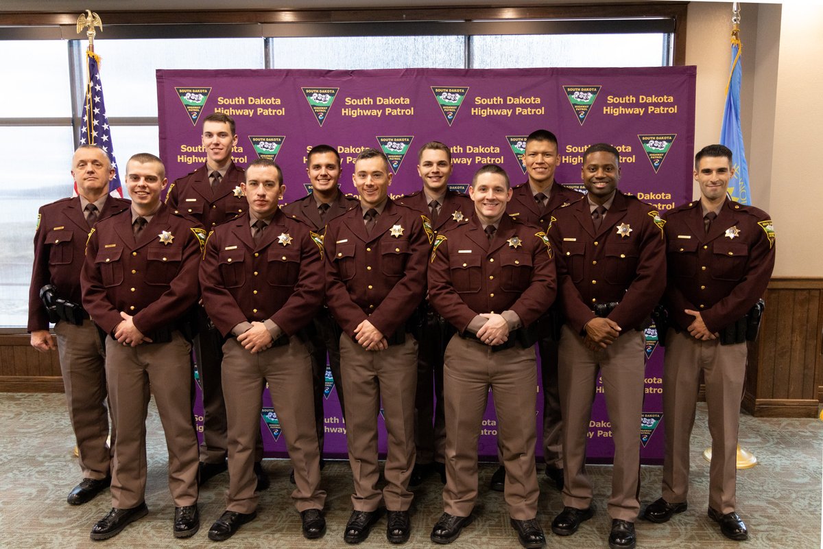 South Dakota Highway Patrol recruits new troopers, image size:1200x800