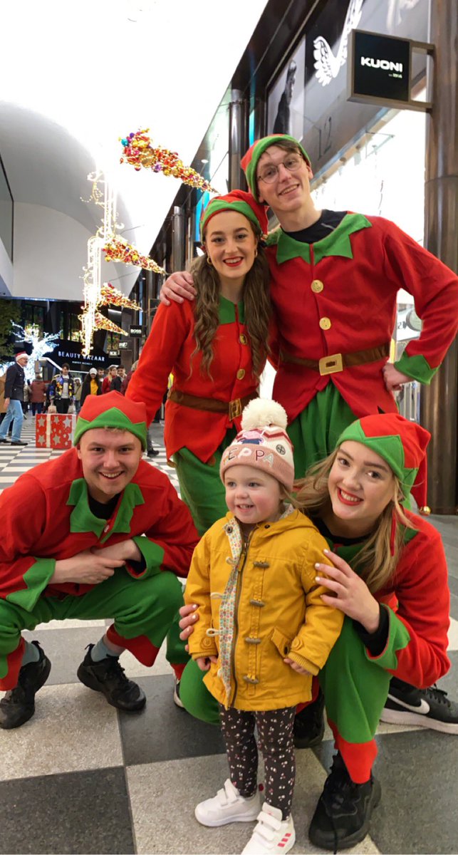 matryansydney's tweet photo. Great vibe in @Liverpool_ONE tonight. #christmas #Liverpool @NCopes87 https://t.co/sgSh2ryfi9