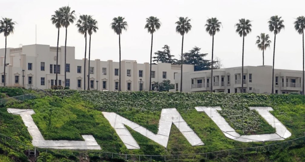 CocoSakora's tweet photo. 🚨COMMIT ALERT🚨
Found my future home 🥎📚✨LMU✨parent school to Loyola Law School &amp; Top5th,Elite Nat’l Universities.Thankful to announce my commitment to play D1Softball &amp; get the education of my dreams under leadership of legends @tairiaflowers @mysha_sataraka @Christianconr15 https://t.co/2yYPRmvGSg