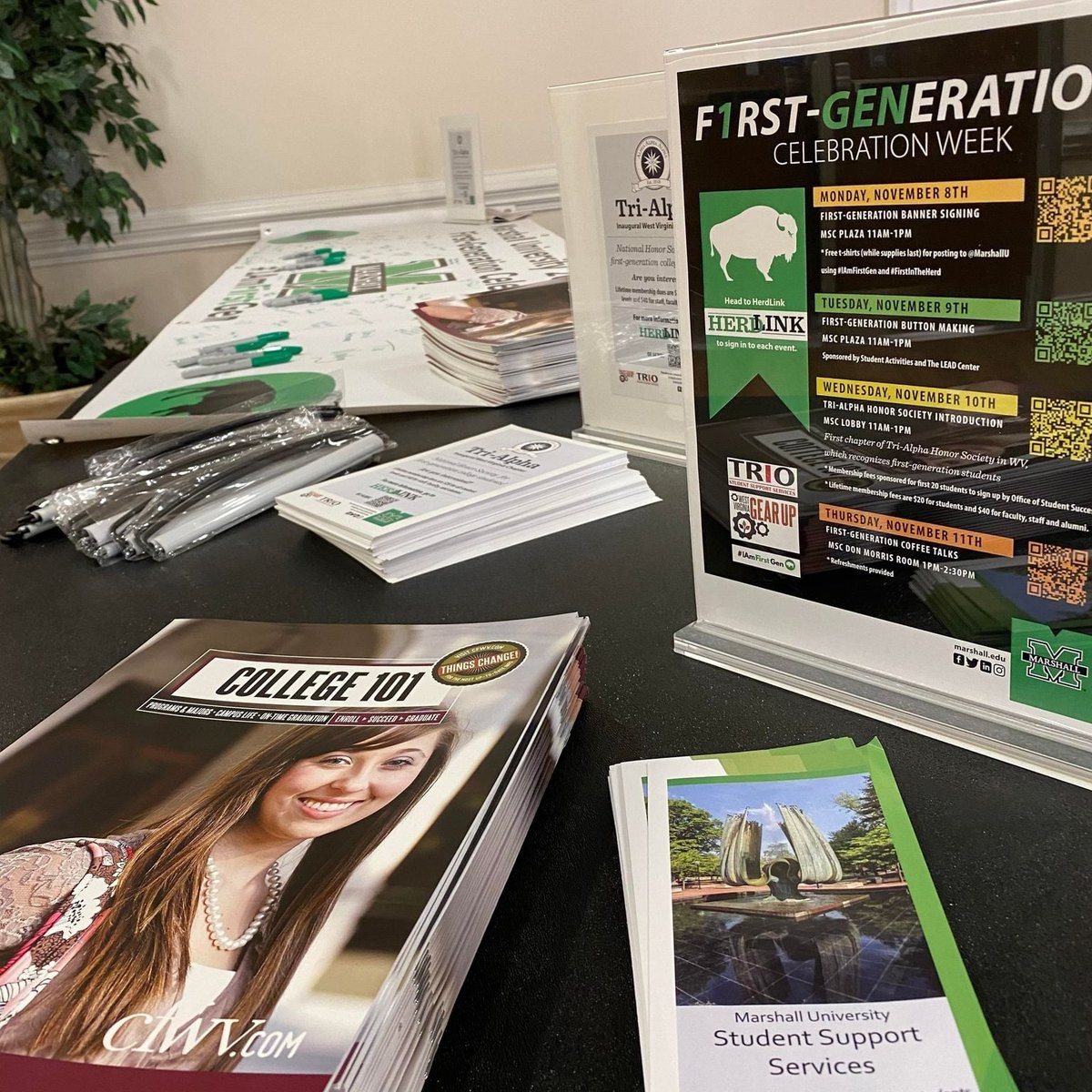 marshallu's tweet image. Marshall University’s TRIO Programs, @SSSMarshallU and Upward Bound along with Marshall’s GEAR UP program celebrated a week-long event recognizing first-generation college students. 
marshall.edu/sss 

#CelebrateFirstGen #IAmFirstGen #FirstInTheHerd #MarshallUFamily