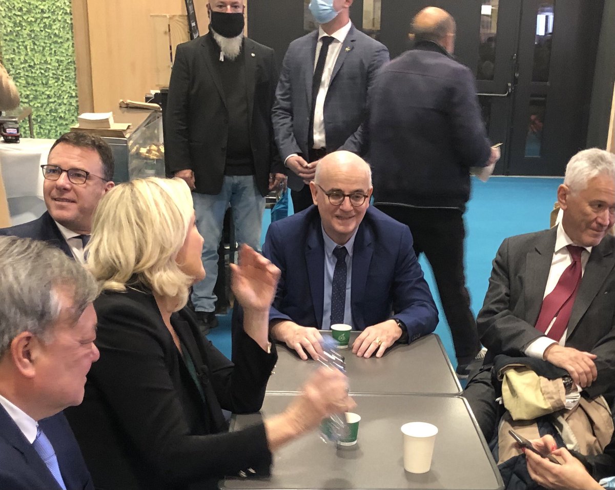 TdlTocnaye's tweet photo. J’accompagnais cet après-midi ⁦@MLP_officiel⁩ avec ⁦@HerveJuvin⁩ et ⁦@jllacapelle⁩ au Salon #MadeInFrance : accueil extraordinaire pour notre candidate. Relocalisations, réindustrialisation, excellence française: tels étaient… les maîtres-mots de nos échanges ! https://t.co/9r0rvLp15y