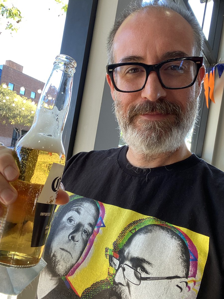 Joeywood2's tweet photo. Happy hour Gym Bar and Grill. @djmixyofficial and @MrWatson_ here with me. Happy Friday. #cheers #friday #happyhour #2for1specials https://t.co/8pr6DQFPM8