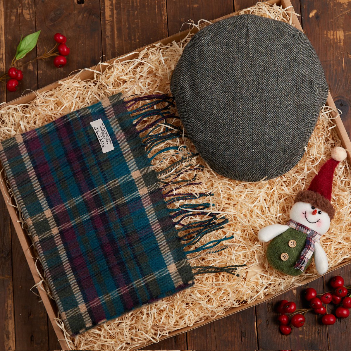 foxfordhome's tweet image. So as there was one for everyone in the audience on #LateLateShow
We cannot leave our home viewers out!!
We have 4 X  €50 online vouchers to give away 😲😲😲😲
You know what to do... You must RT with #foxford (ya gotta #foxford to be eligible)