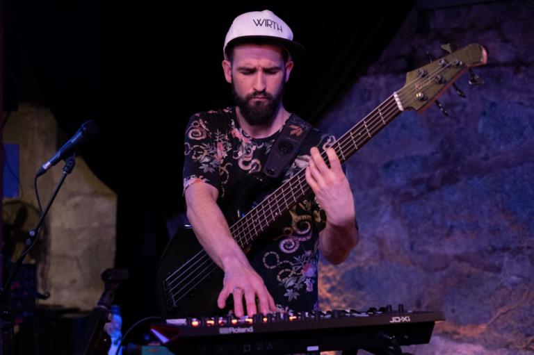 Guilt & Co. tweet media