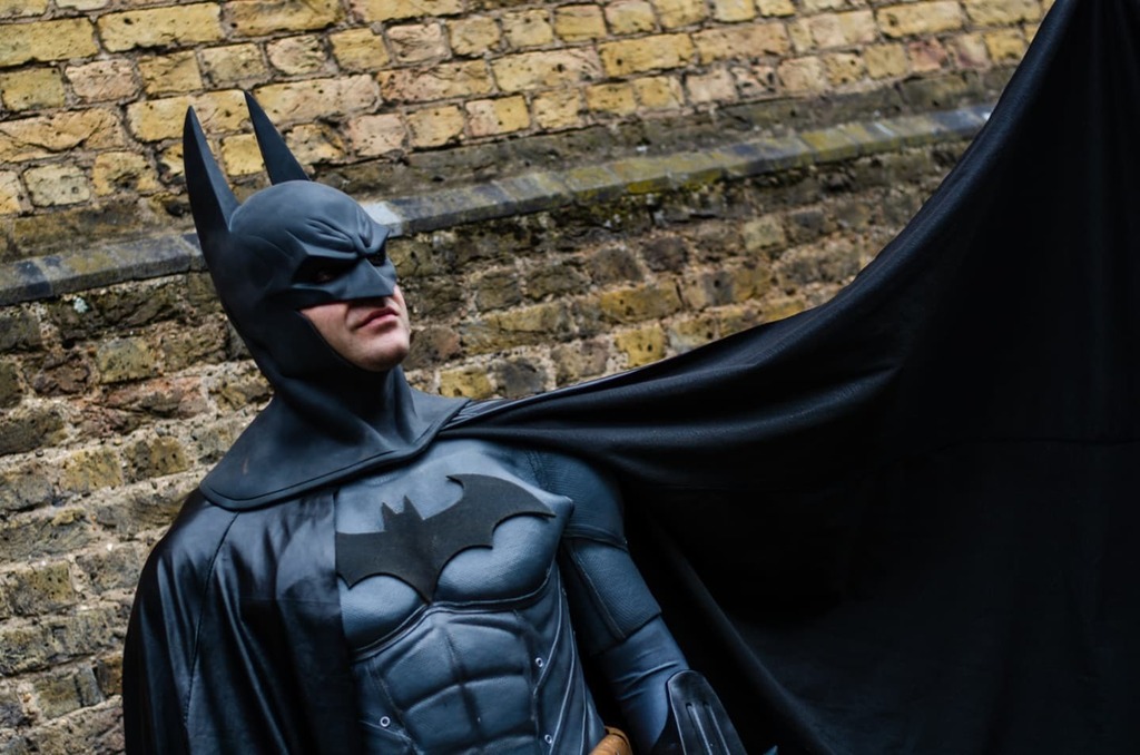 beast_awakens's tweet photo. It's #FlappyFriday people! Let's get those capes flowing! 🙌🦇
.
Batman : @beast_awakens
📸 by @witch_underthemoon at @mcmcomiccon
.
Suit by @superheroconcepts
Cowl by @hernandezefx
.
.
.
.
.
.
#ukcosplay #menofcosplay #batman #batmancosplay #arkhamasyl… https://t.co/z9VlHtEcr1 https://t.co/NgwNg2hbju