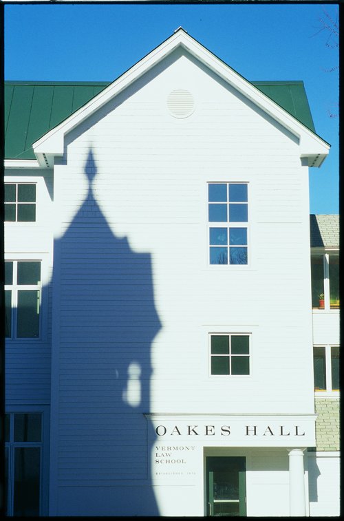 VTLawSchool's tweet photo. Shadow of Debevoise. #VLScapes #VTLawSchool #ThisIsVLS #LawSchool https://t.co/ocVAig6qk1