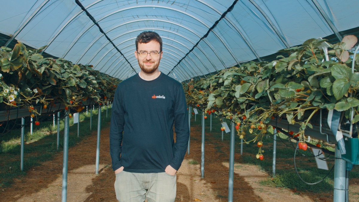 Olombria (@flypollination) on Twitter photo Introducing our new Team Entomologist Dr Dylan Hodgkiss (<a href="/AnxiousAnalyst/">Dylan Hodgkiss</a>). As a brilliant #pollination ecologist and hoverfly specialist, we're thrilled to have him as part of our #fly family! Introducing our new Team Entomologist Dr Dylan Hodgkiss (<a href="/AnxiousAnalyst/">Dylan Hodgkiss</a>). As a brilliant #pollination ecologist and hoverfly specialist, we're thrilled to have him as part of our #fly family!