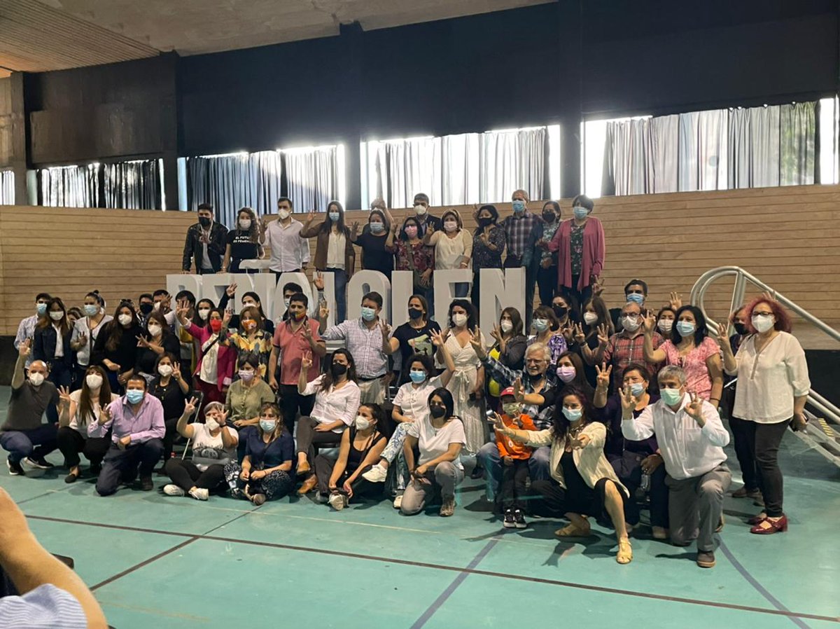 csaenzca's tweet photo. Programa en Terreno de @ProvosteYasna hoy en Peñalolen, conversamos de Pensiones, Cultura, Artes y Patrimonio, Infancia y Adolescencia, Inclusión y Género y Disidencias.
#AhoraYasna
#ProgramaEnTerreno https://t.co/gCueA86uyq