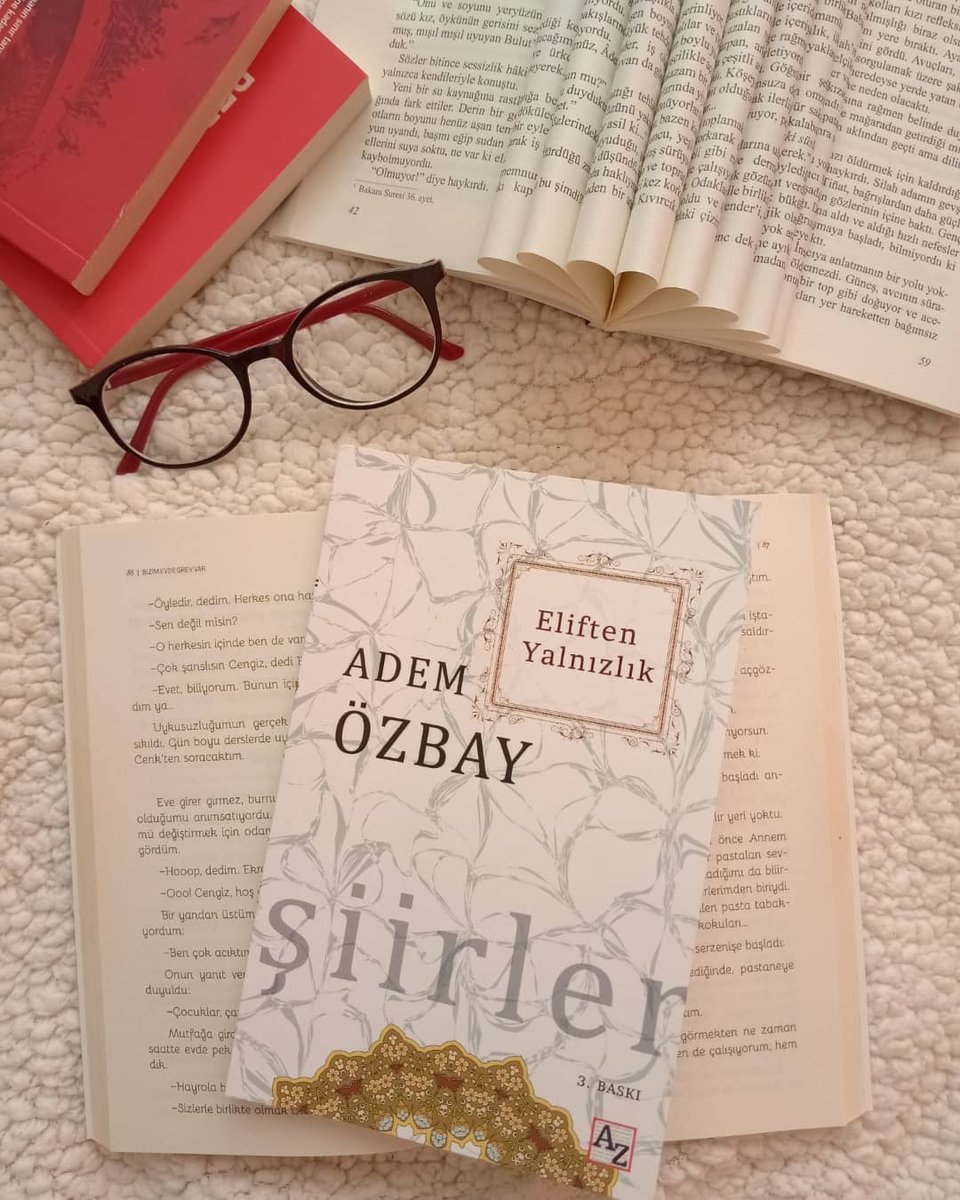 AdemOzbay's tweet photo. Sende olduğumunun itirafıdır bu sözler...
#eliftenyalnızlık
#şiir https://t.co/So0zwUXq9E
