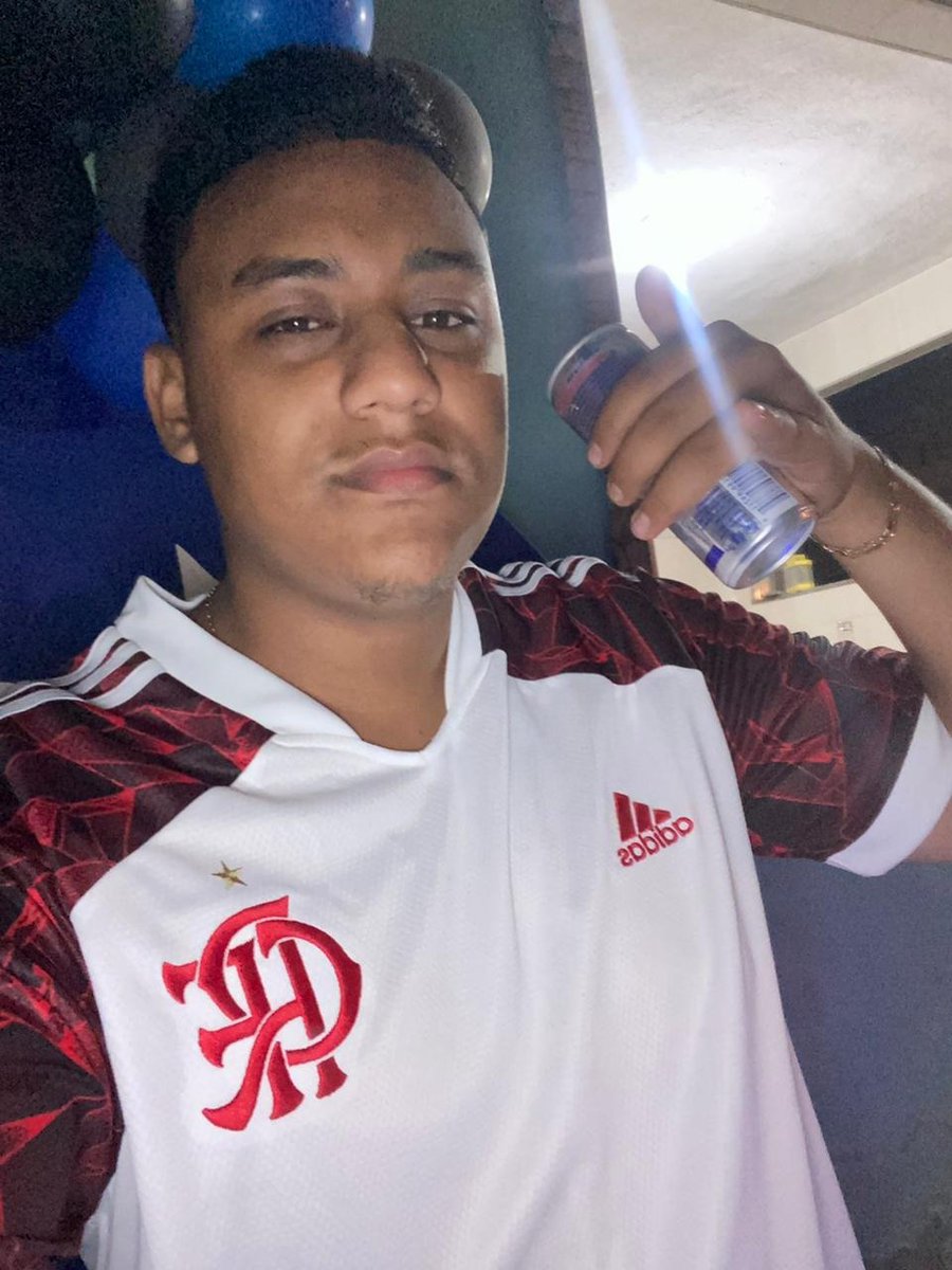 - Sempre Fui Sonhador e é Isso que me Mantém De Pé...🙏✨🚀🌎🕊

#Pá_Mídia🥰