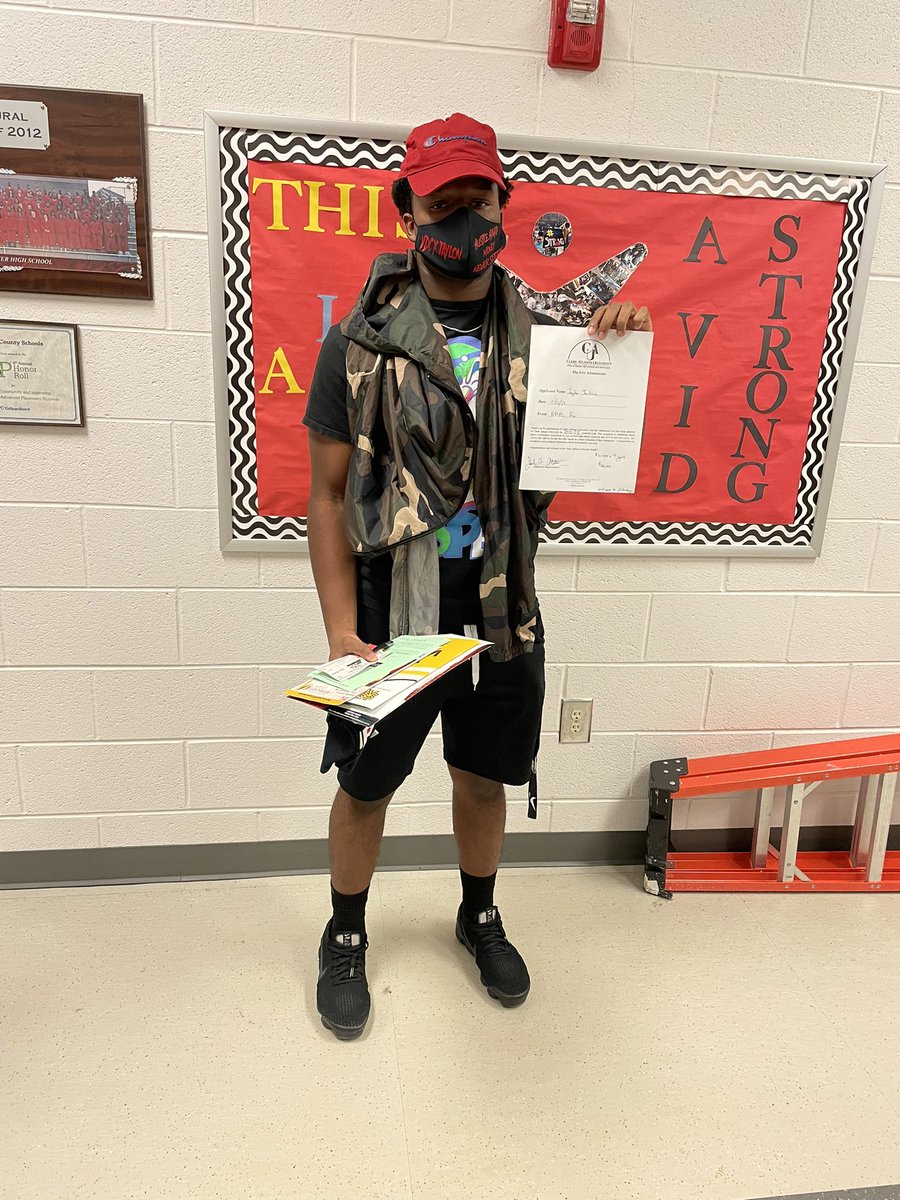 nmhsjaguarstrong tweet media