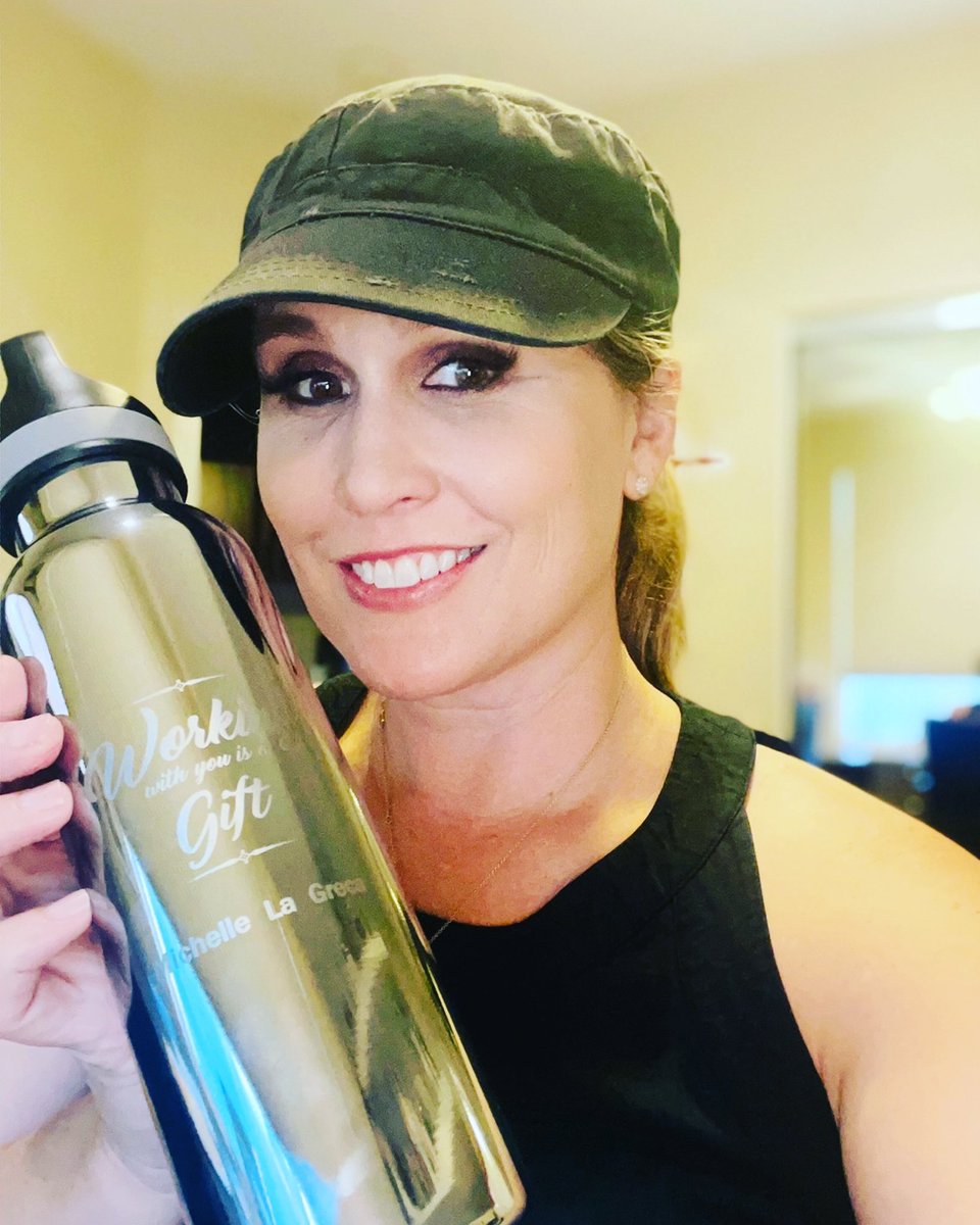 mllagreca's tweet photo. Thanks High Caliber for the thoughtful gift! Love our suppliers! #apiamarketingsolutions #beboundless #supplierelationships https://t.co/MvDS3J7406