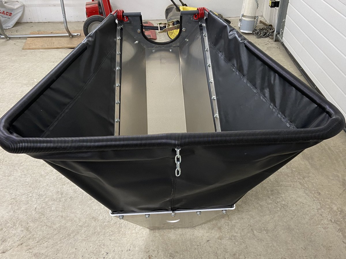 RaczynskiSales's tweet photo. Need a hopper for your grain auger? HANDI HOPPERS work great and are light weight. Under 50 pounds. They come in 8”, 10” and 12”. Call 306-722-7661 for more info and pricing. https://t.co/418l1ht2O7