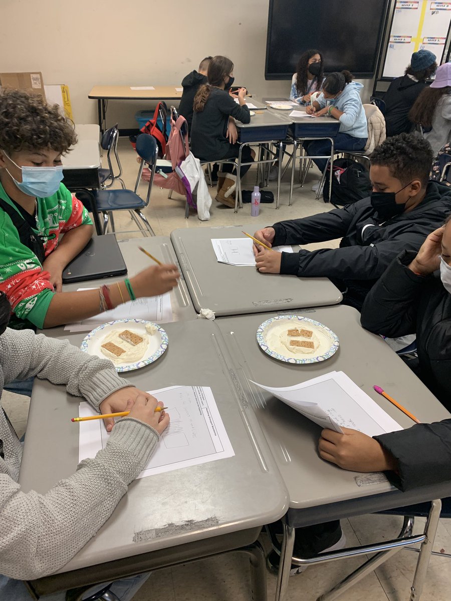 Sixth graders were exploring what happens at different types of plate boundaries today! #thisisparker #supermarketscience #FunFriday <a href="/parker_middle/">Parker Middle School</a> <a href="/THSPawlowski/">Elizabeth Pawlowski</a> <a href="/Taunton_Schools/">Taunton Public Schools</a> <a href="/MikeByron7/">Mike Byron</a>