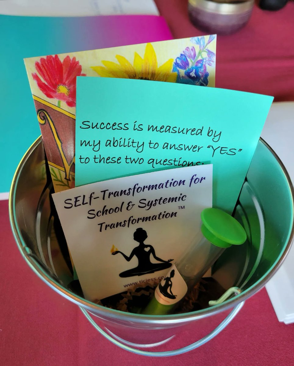 BEwithTovi's tweet photo. When a workshop participant says, "I've been studying and teaching mindfulness for over 10 years, yet this is the most creative and innovative twist on it I've ever witnessed." 💯💫 #goddessatwork https://t.co/Q8v0qIc5VZ