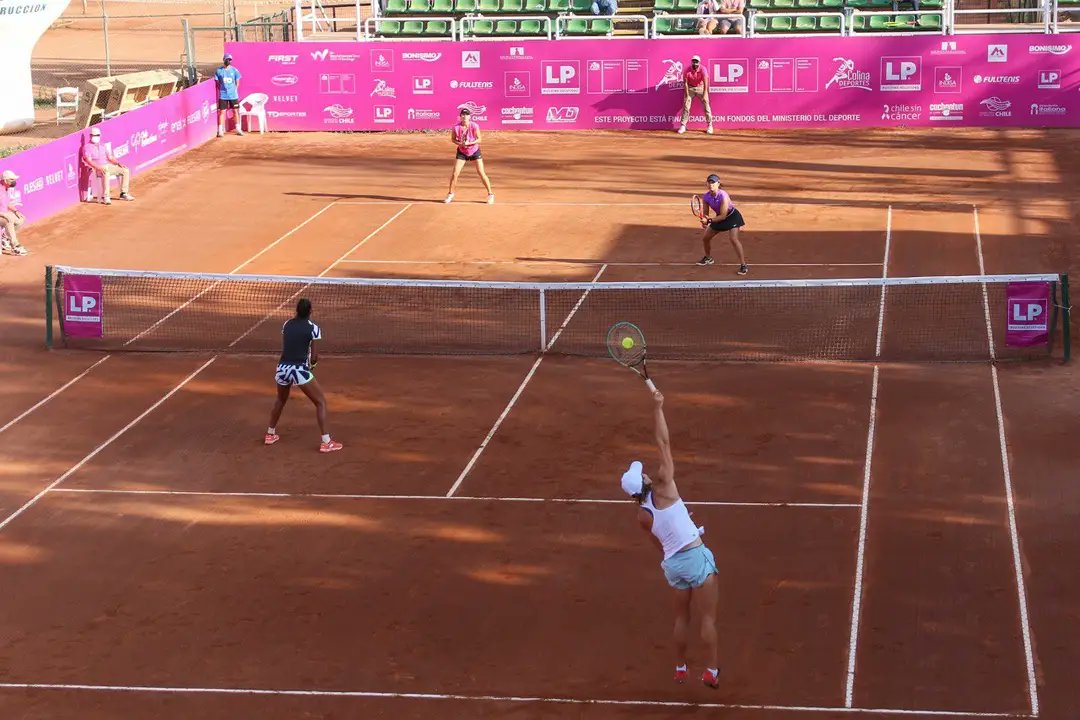 CopaLPOpen's tweet photo. ¡Felicitaciones campeonas!
Arianne Hartono 🇳🇱 y Olivia Tjandramulia🇦🇺 integraron la mejor dupla de la #CopaLPChileIND tras vencer a Daniela Seguel 🇨🇱 y Katharina Gerlach 🇩🇪 por parciales de 6-1 y 6-3
#TenisComoNuncaAntesLoViste #ITFWorldTennisTour #CopaLPChileIND https://t.co/woAjUgPEQU