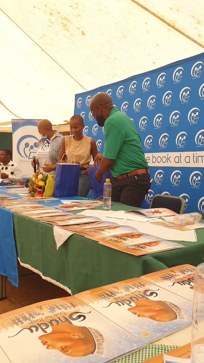 Kat Yassim tweet media