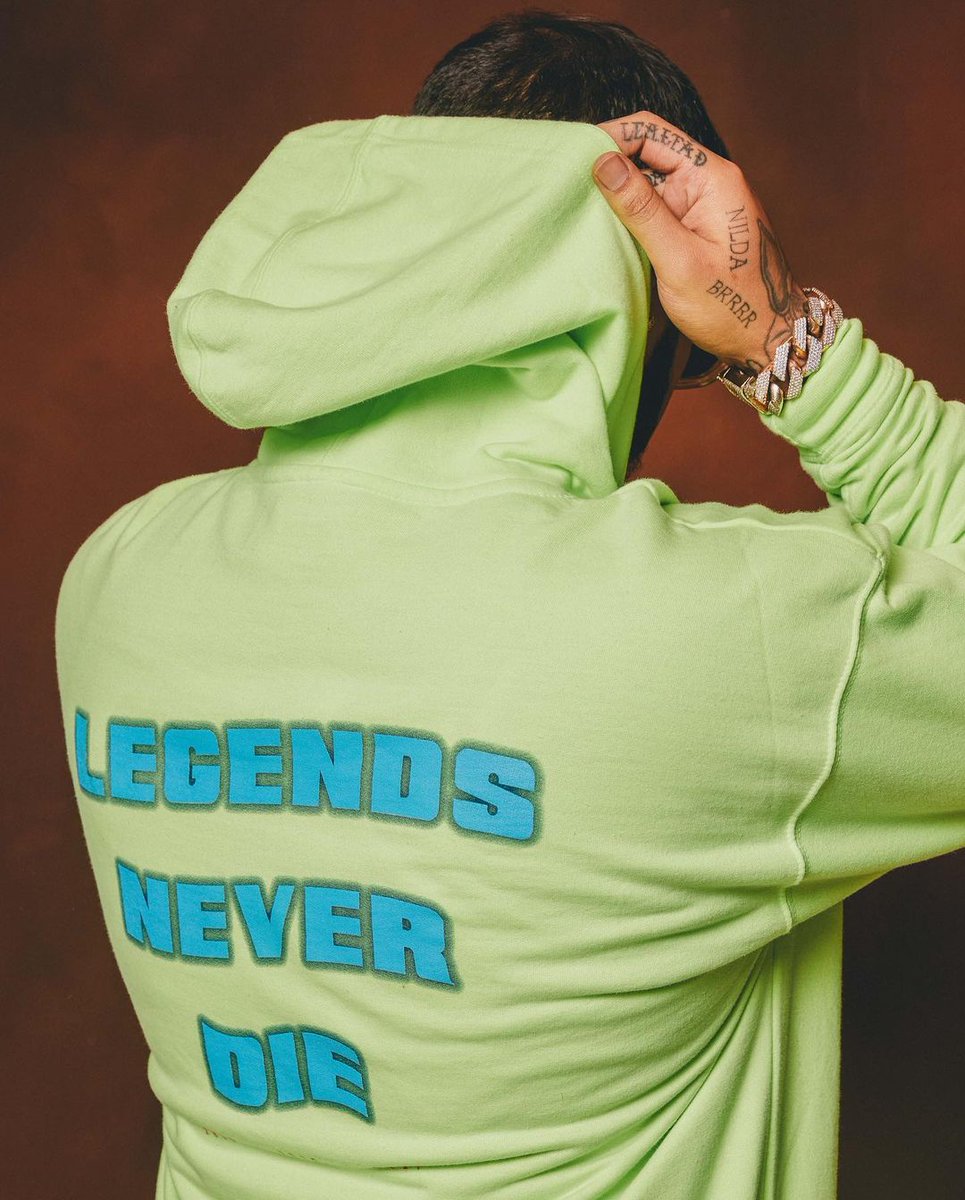legendanuel's tweet photo. Hablamos el 11/17/21 colección #LasLeyendasNuncaMueren ✨🏆
#LegendsNeverDie Merchandising
@Anuel_2bleA X @Footaction https://t.co/fBs6sZkASy