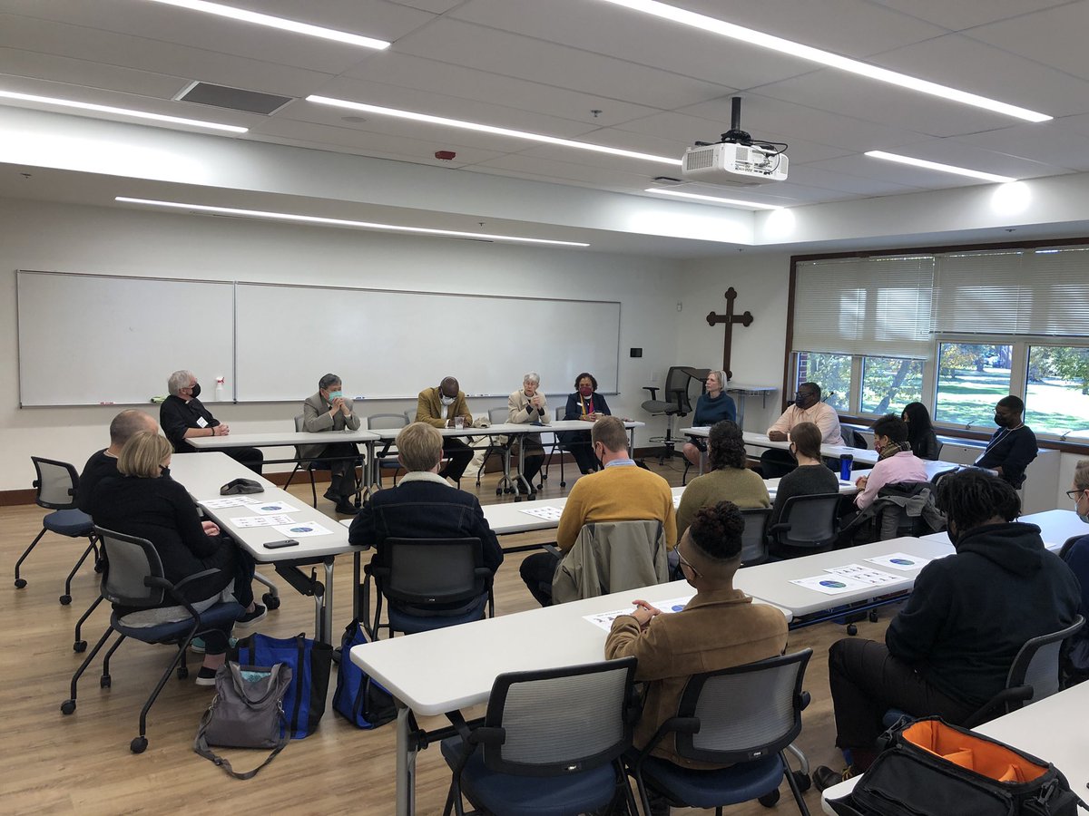VTS_Seminary's tweet photo. Today is Fall Visit Day! 🍁🍁🍁
⠀
We are excited to welcome 14 prospective students to explore and experience life on the Holy Hill.
⠀
Pictured: Kate Sonderegger (!) discusses her research and teaching on a faculty panel.
⠀
#fallvisitday #seminarylife #onholyhill https://t.co/EN7KaLCR1Q