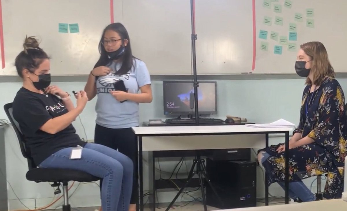 Lead4Changeorg's tweet photo. ✨ Lead4Change is a leadership program where students make BIG things happen. https://t.co/nhgLjOazFt