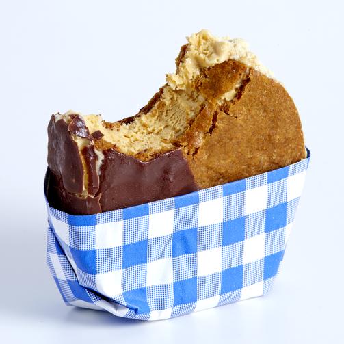 Mord_Foodera's tweet photo. Happy Endings after every meal, because everybody deserves one!

Pictured, The Malty One from Happy Endings.

#deserts #delivery #cheapdelivery #food #taste #cravings #icecream #speedydelivery #yummy #celebrations #parties #feasts #birthdays #Sweets #MordeliciousFoodera https://t.co/fZFHntYPNT