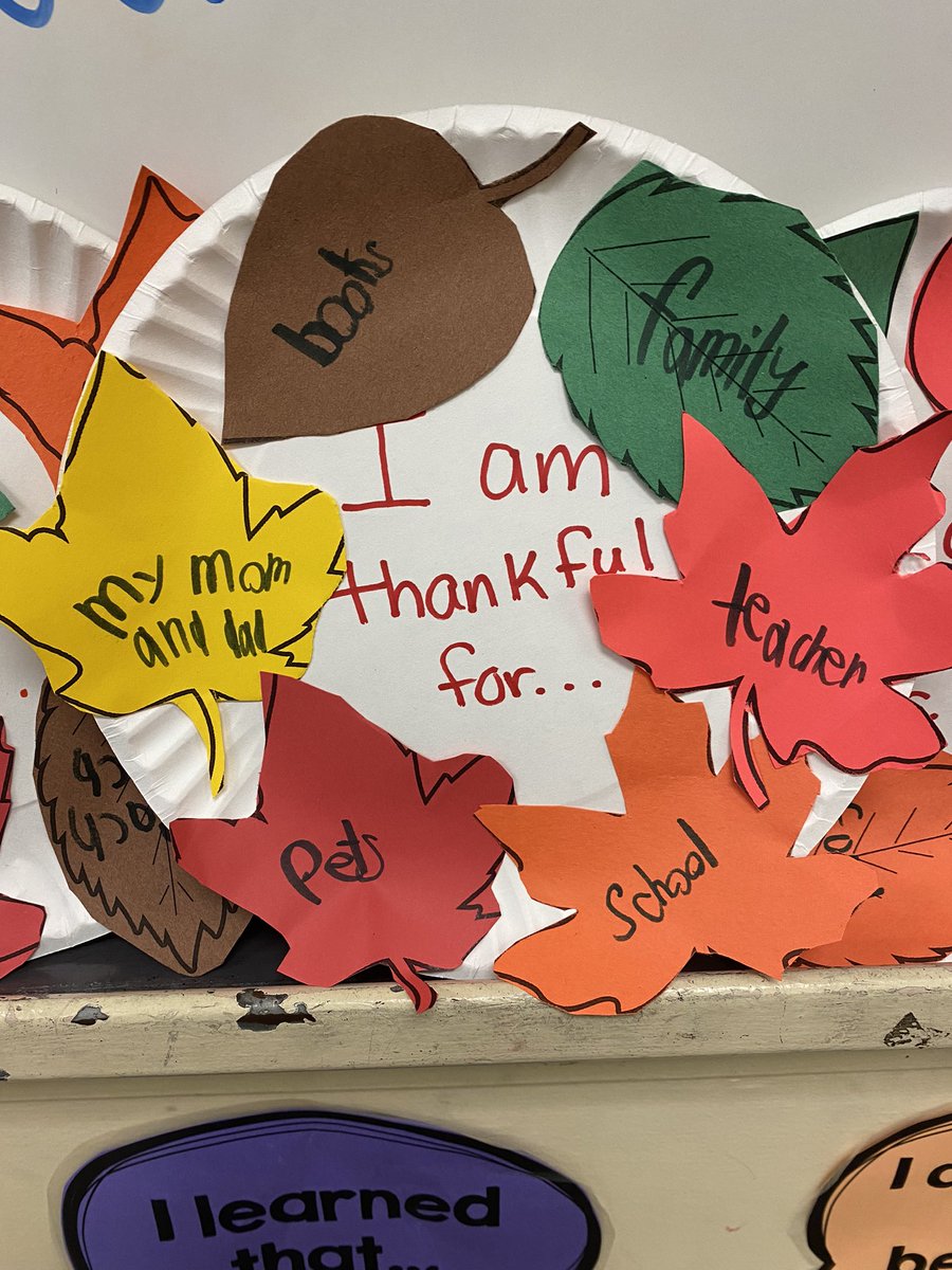 Miss_EWalker15's tweet photo. We have a lot to be thankful for in Room 15! #ShrewsburyLearns https://t.co/yENtKfQFuf
