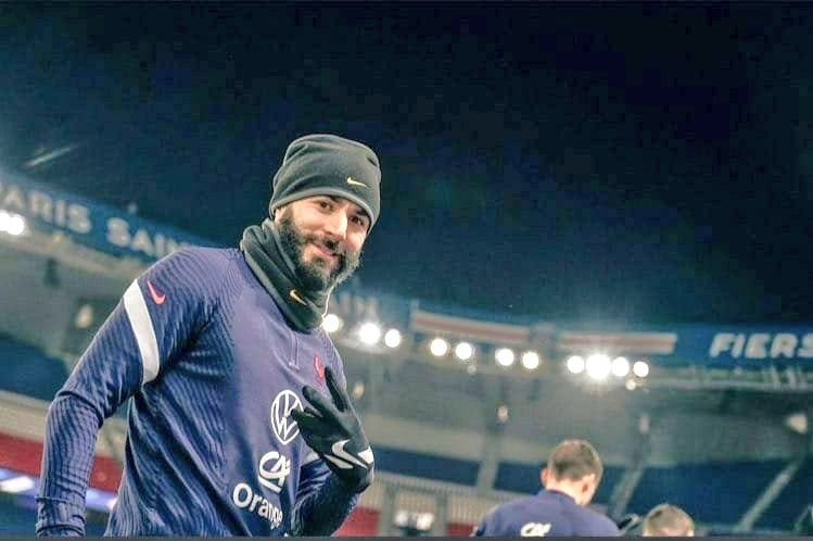 jwansilvervoice's tweet photo. He is back #Benzeback ✌️ https://t.co/IcXMp4VhfE