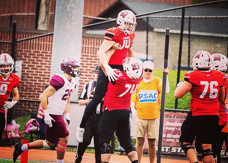 ESU Football (@esu_football) on Twitter photo ππ³πͺπ₯π’πΊ ππ¦π¦ππ΄β¦
#BloodRunsTHICKπ― 
#FridayFeeling ππ³πͺπ₯π’πΊ ππ¦π¦ππ΄β¦
#BloodRunsTHICKπ― 
#FridayFeeling