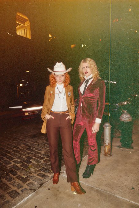 lesbian vampire and her little cowboy https://t.co/pGhl95mMQJ