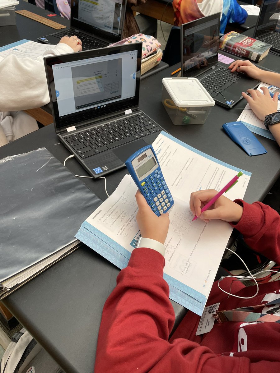 ElliskKaren's tweet photo. Q-How do you get middle schoolers to focus a Friday after a Thursday Holiday @NGMSNighthawks?
A-Pair Focus with Fun for a fabulous time! https://t.co/Fiq5NTaiPh