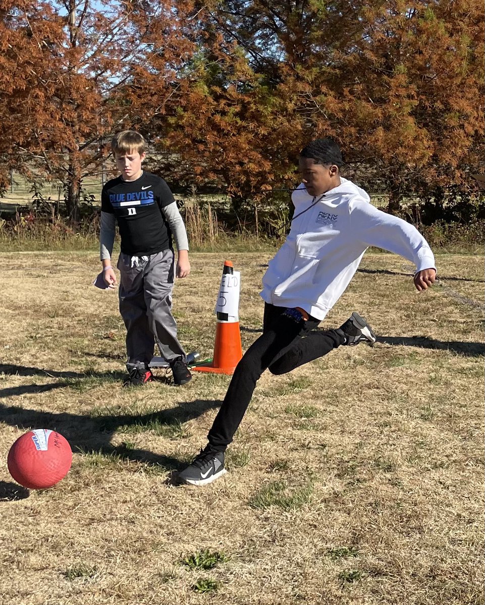 ElliskKaren's tweet photo. Q-How do you get middle schoolers to focus a Friday after a Thursday Holiday @NGMSNighthawks?
A-Pair Focus with Fun for a fabulous time! https://t.co/Fiq5NTaiPh