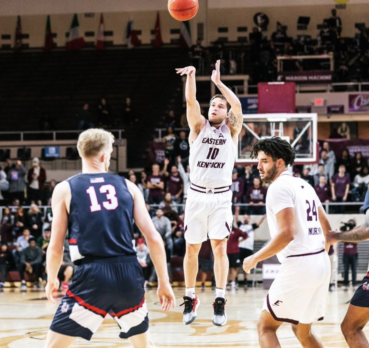 JBurfordChevy's tweet photo. Proud Sponsor of EKU Men's Basketball! Check out the complete schedule here: https://t.co/xseCwtsLYe #GoBigE #EKUHoops #communitydriven #MostExciting40MinutesInSports https://t.co/0jibirLMow