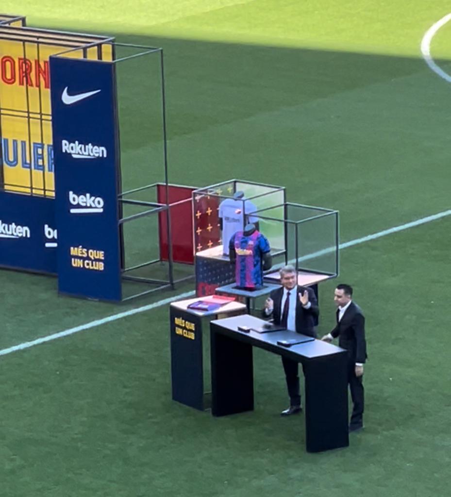 FakirinUmudu's tweet photo. Had a great week at @FCBarcelona... 
 -Joined amazing events at Sports Tomorrow Congress.
- Welcomed Xavi to the home.
- Watched the @FCBFemeni's Champions League match (4-0).. :)
#STC21 https://t.co/Y3Fh5Ejt4g