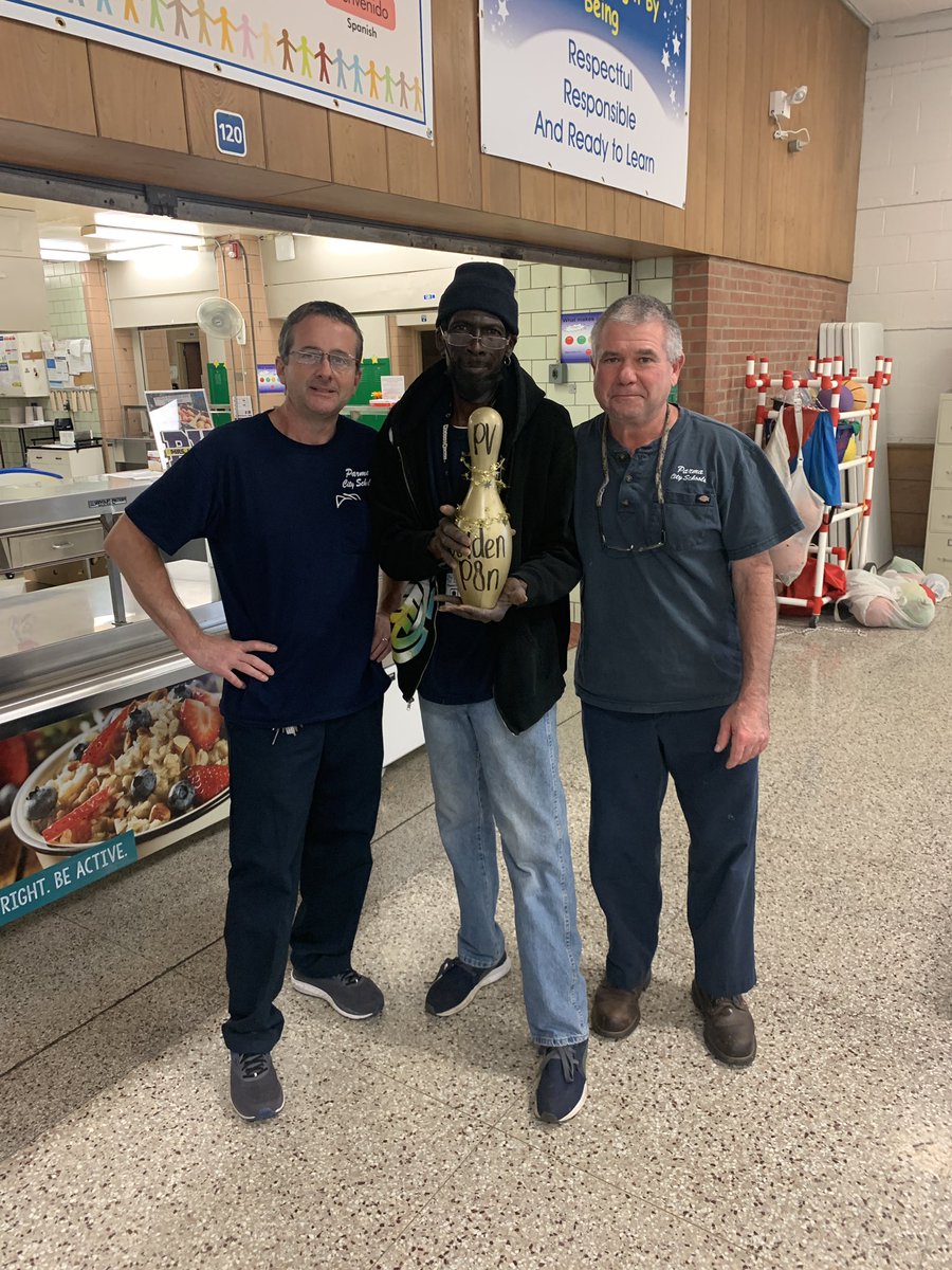 Congratulations to <a href="/DidionKasi/">Mrs. McHugh</a> and our maintenance team for being chosen as our November Golden Pin winners!! 🤩🥳 #PVrockSTARS