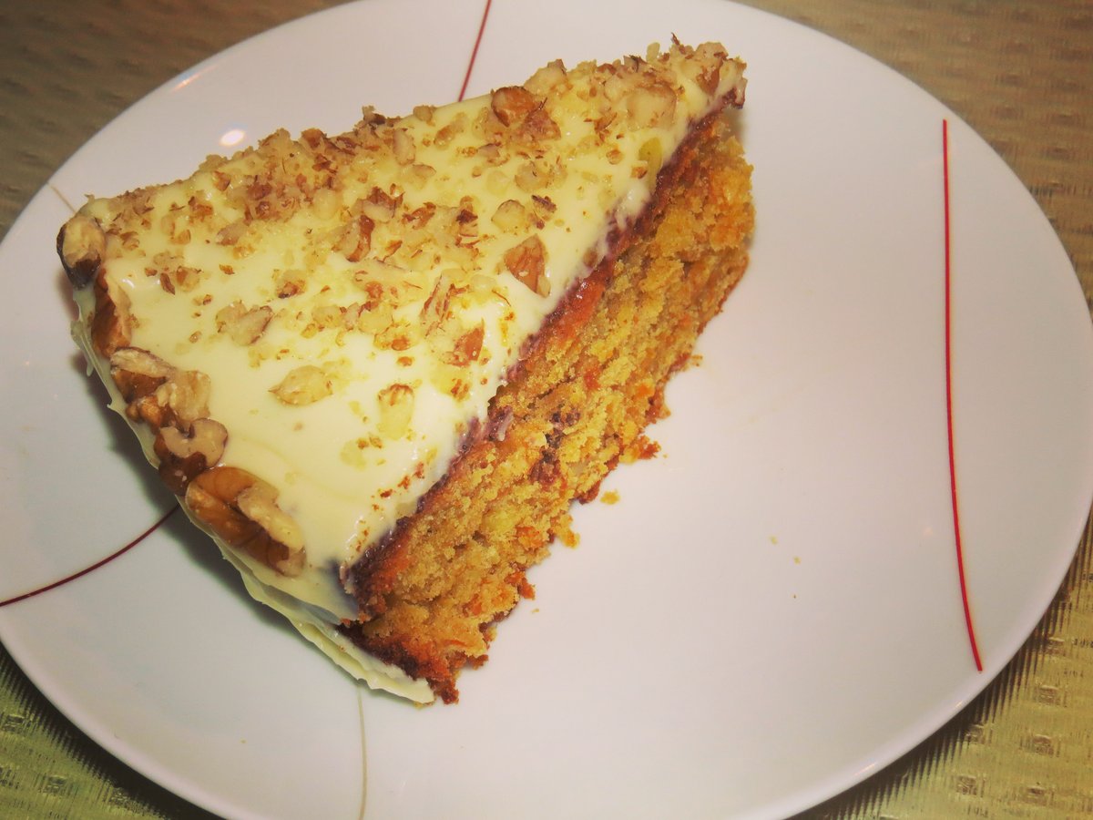 YouCookIt_net's tweet photo. #golosi di tutto il mondo, unitevi al richiamo di questa golosa #CARROTCAKE 🥕🍰
#ricetta qui ➡️ https://t.co/3VixV3PflI https://t.co/xpSxzoK80g