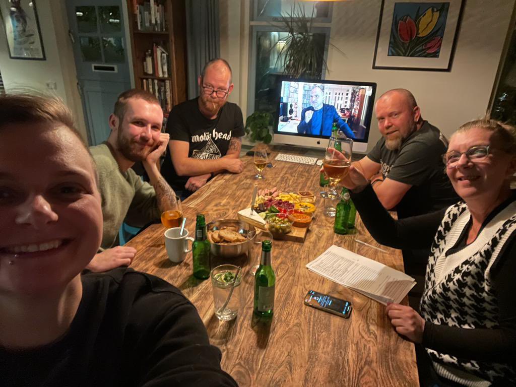 EPvanderwal's tweet image. #top2000agogo team GreenWarriors