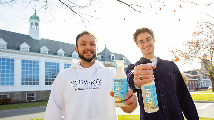 A startup company created by two #StFX students, Richard Grant and Donald Jewkes, has won $45,000 in the annual Spark Nova Scotia startup competition stfx.ca/about/news/liv…