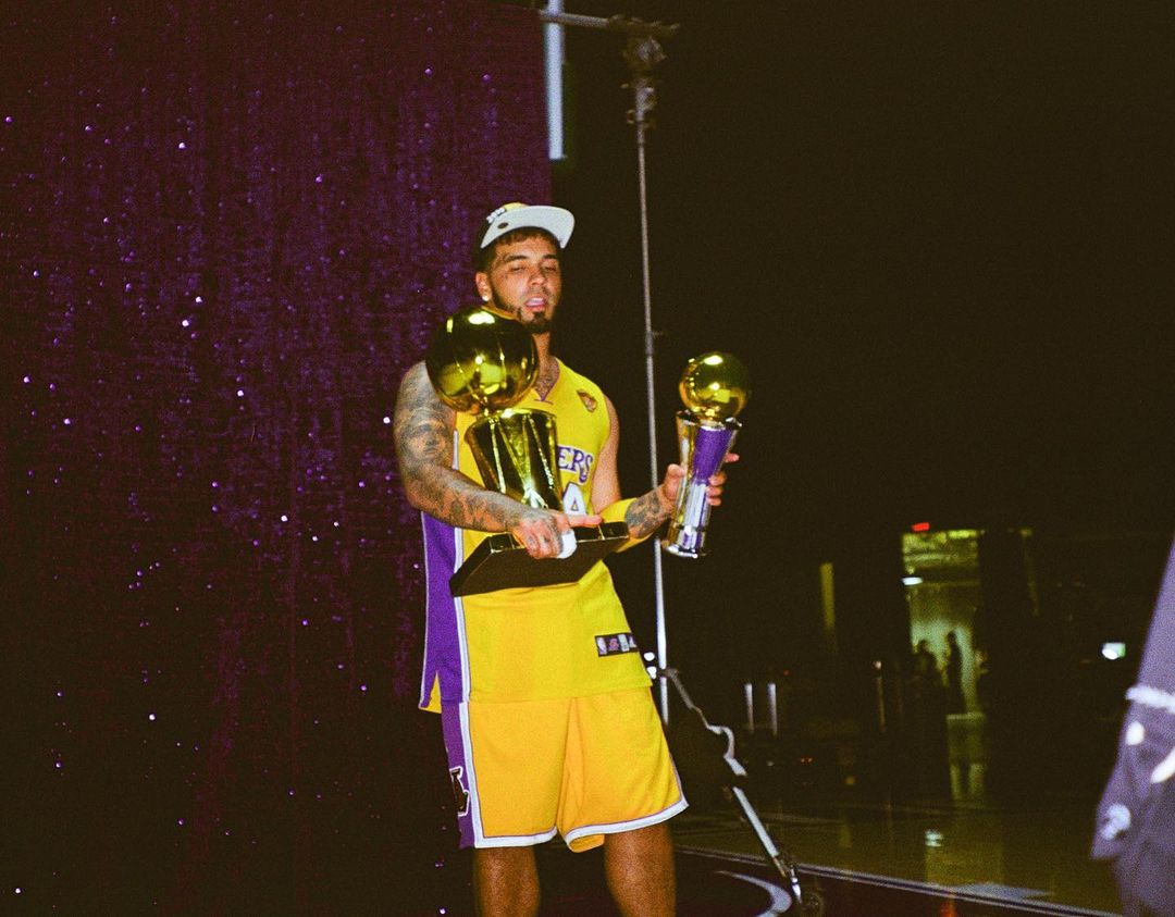 legendanuel's tweet photo. Leyenda como Kobe, ¿que paso? 🐍💜💛👹🏆 #LEYENDA #LLNM https://t.co/cOYWMrA2va