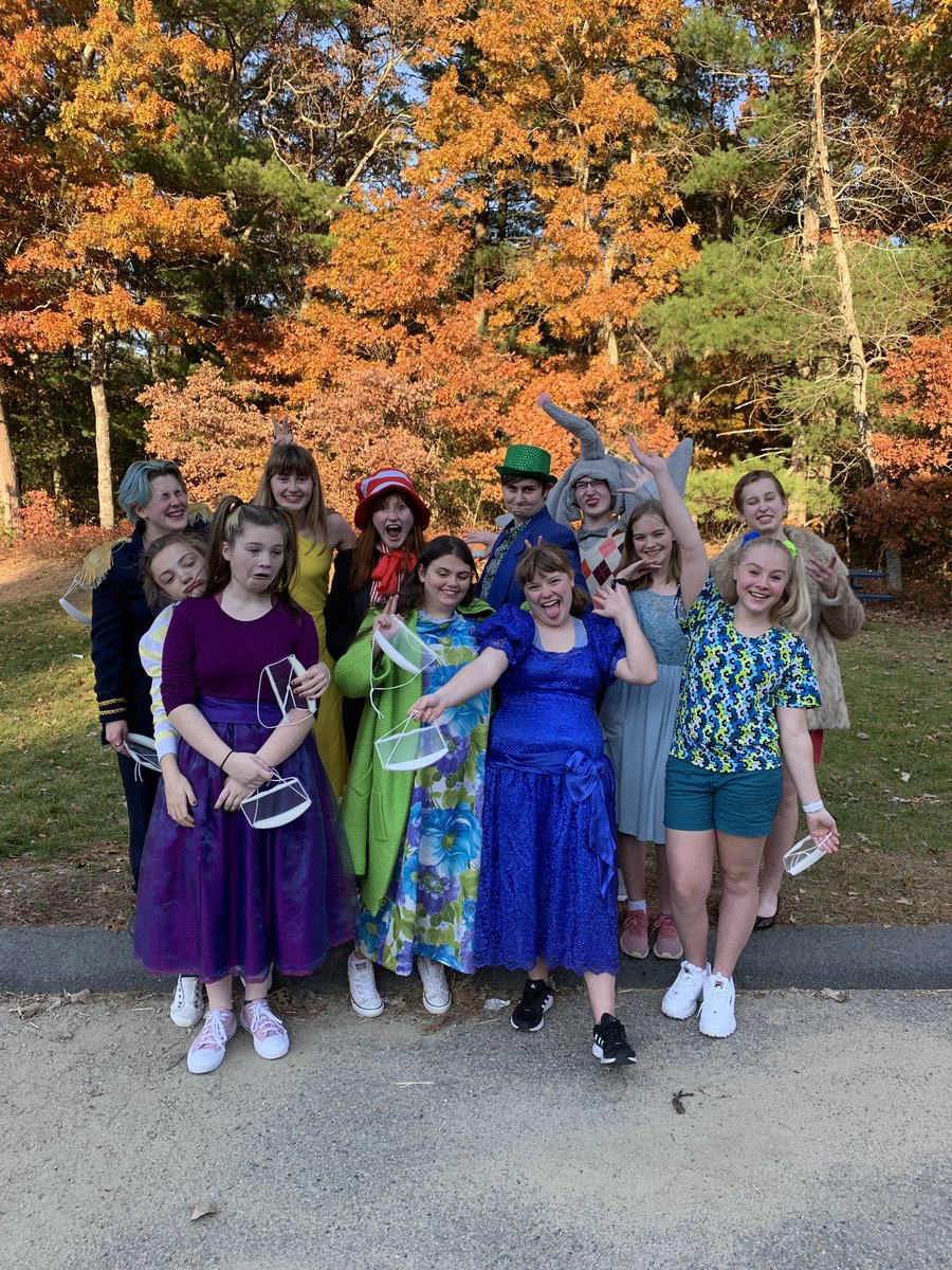 MsNuttingMusic's tweet photo. WHS Drama had SO much fun bringing some Seussical numbers to all four Walpole elementary schools this week! Thank you to @elmwalpole @FishrSchWalpole @BoydenSchool and @oprschool for having us! We hope to see you at the show THIS WEEKEND! https://t.co/Tz9W9HEKCf